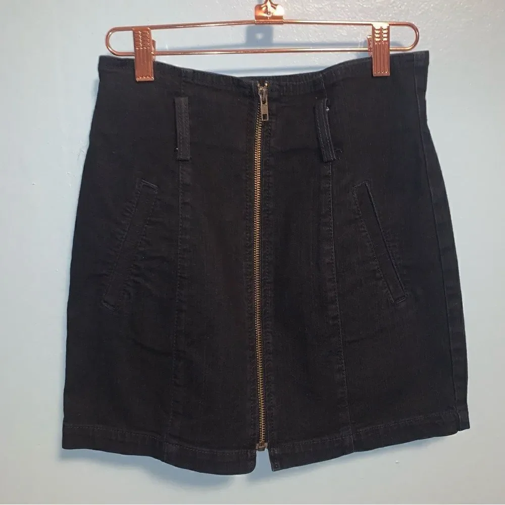 CARMAR Black Denim Skirt Size 26 - Picture 4 of 5